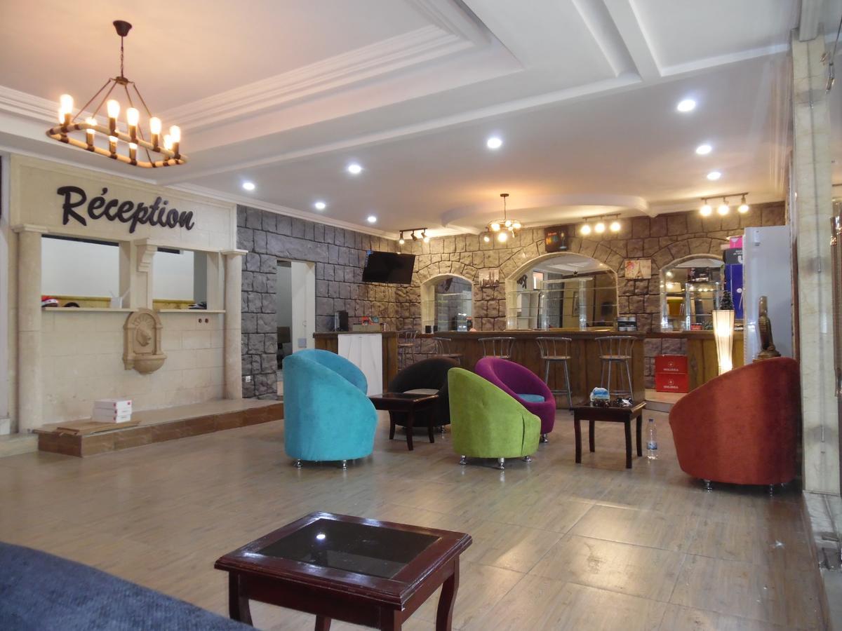 Hotel Saphir Abidjan Luaran gambar