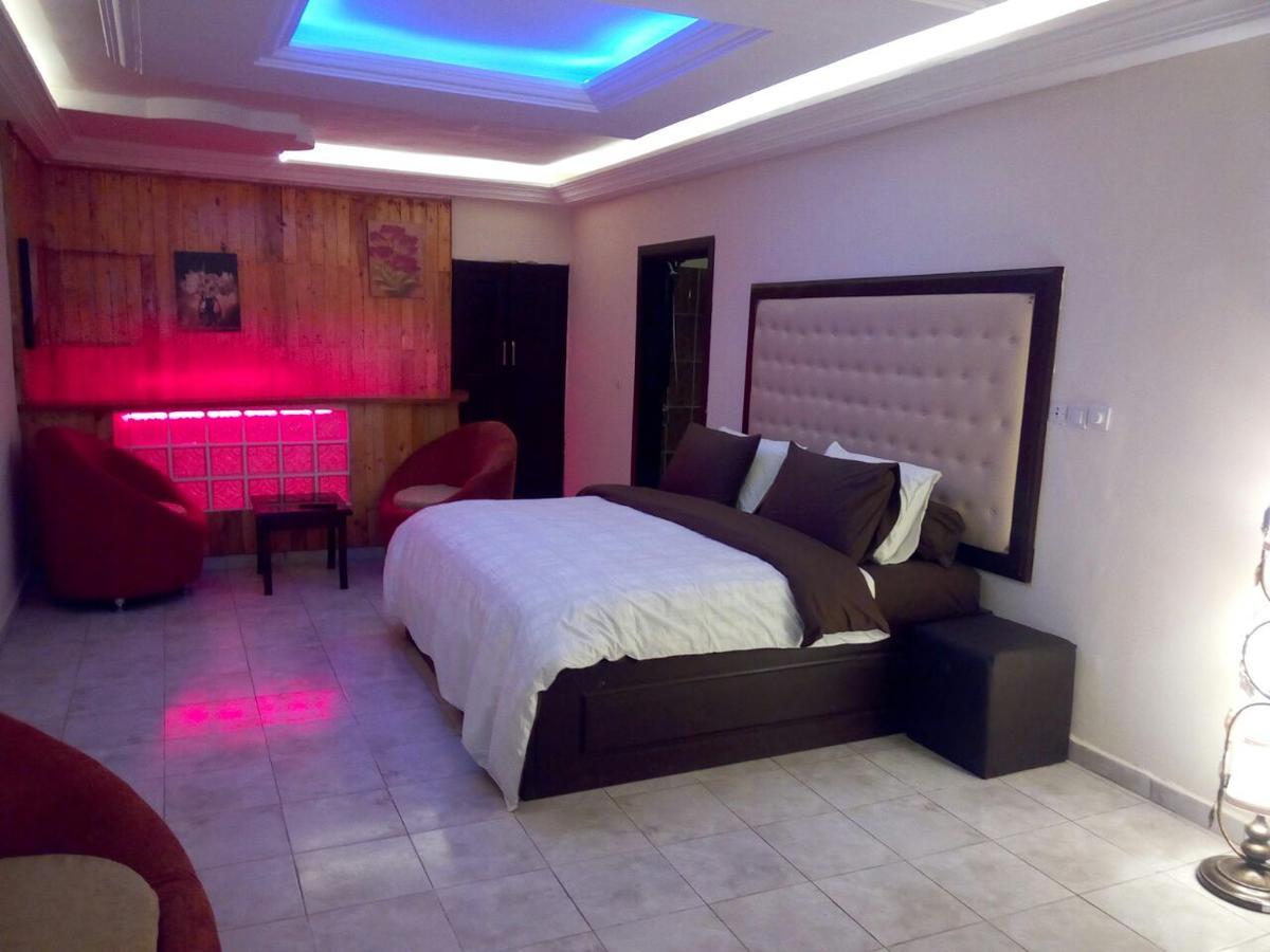 Hotel Saphir Abidjan Luaran gambar