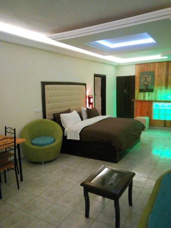 Hotel Saphir Abidjan Luaran gambar