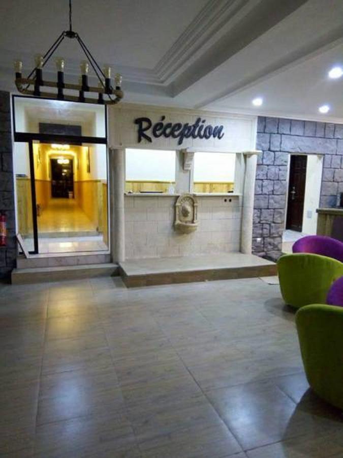 Hotel Saphir Abidjan Luaran gambar